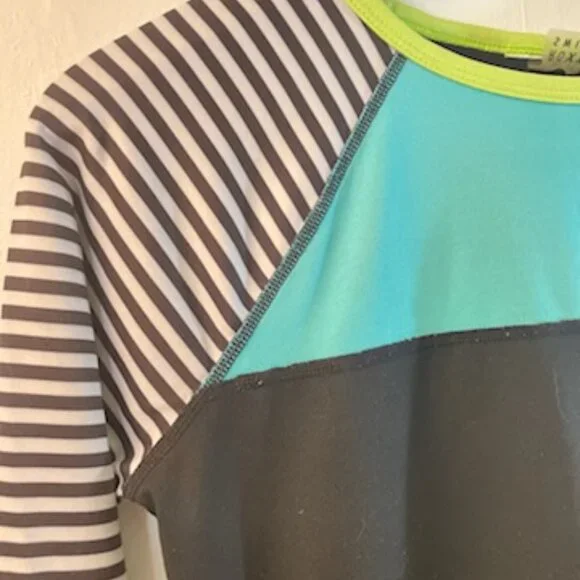 Roxy Striped Rash Guard - Picture 3 of 3